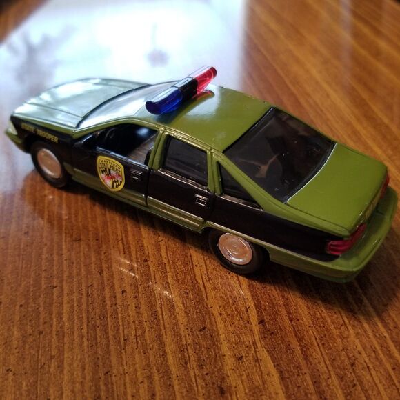 Maryland State Police Road Champs die cast police car 1:43 scale - Picture 6 of 10